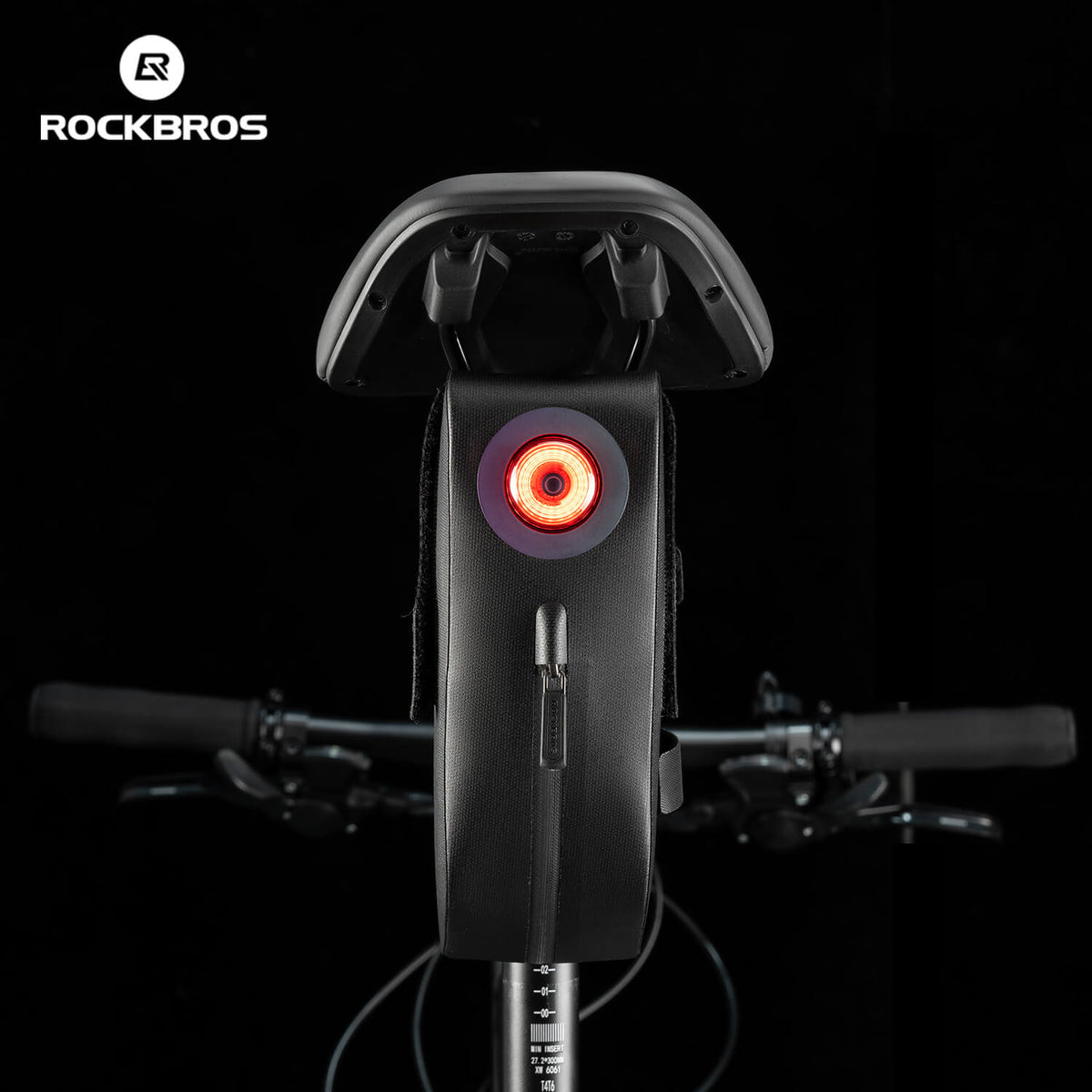 Waterafstotende zadeltas met remsensor-achterlicht AS-078-1