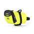 Fluorescerend gele ROCKBROS F007 zadeltas op witte achtergrond