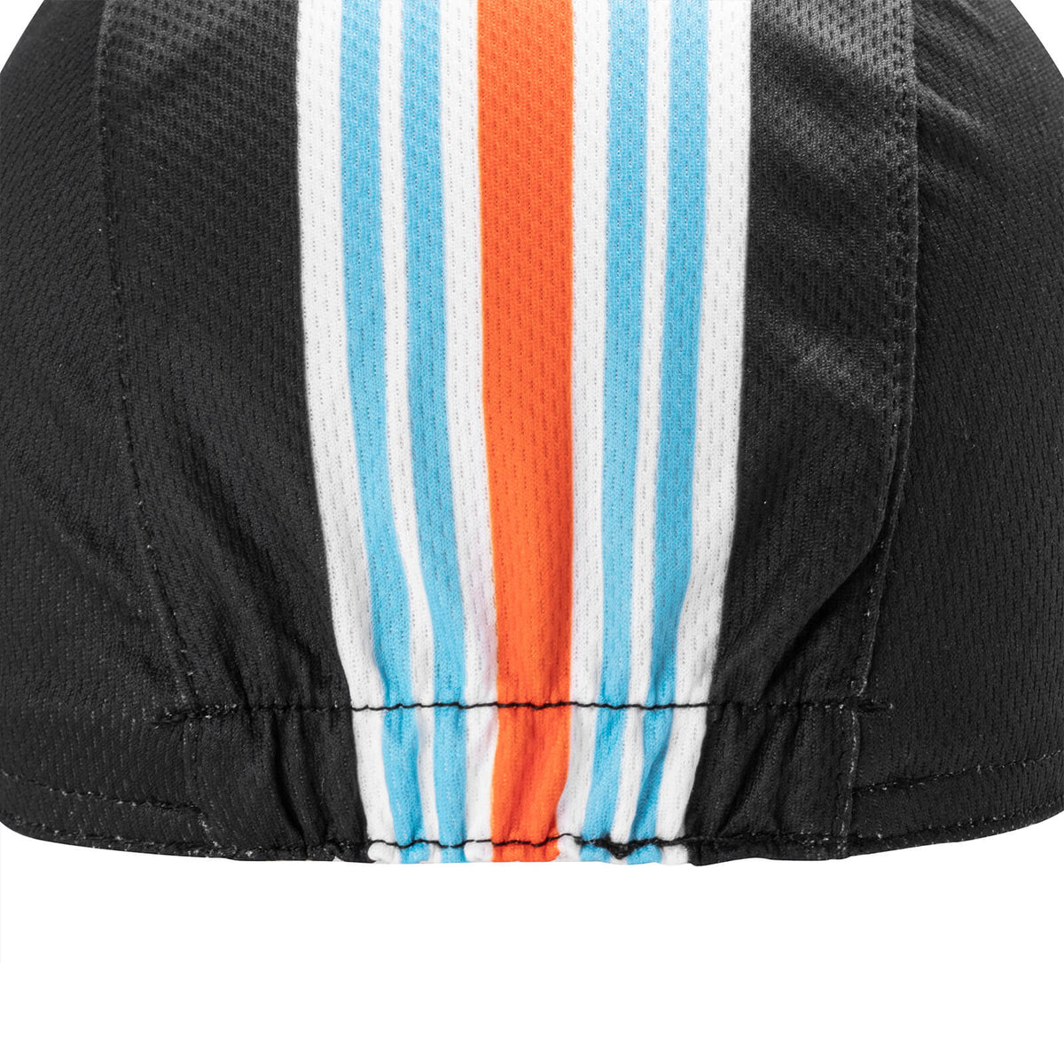 Ademende fietspet met zonneklep